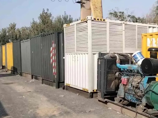 鄯善200KW柴油发电机机组每小时油耗是多少？